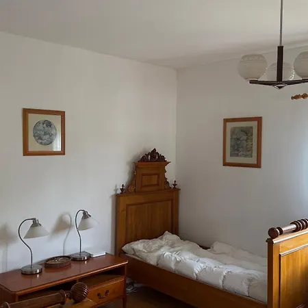 Křivoklátské Johnyho Bydlení * Křivoklát