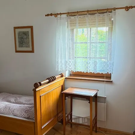 Krivoklatske Johnyho Bydleni Křivoklát