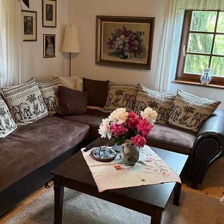 Βίλα Krivoklatske Johnyho Bydleni Křivoklát